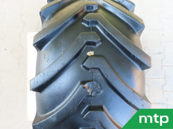 Satz Industriereifen mit Felgen – Bild 8