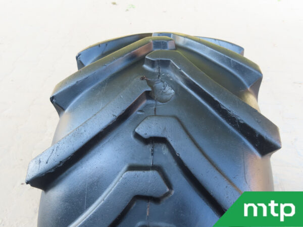 Satz Industriereifen mit Felgen – Bild 9