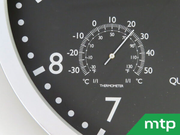 Wanduhr Yanmar – Bild 2