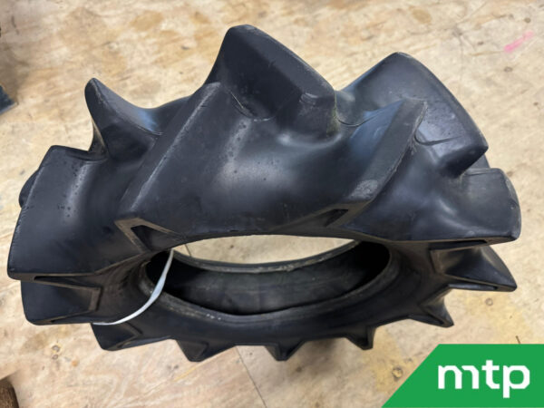 Felgensatz mit Shibaura ST330/ST333 Rasenreifen – Bild 3